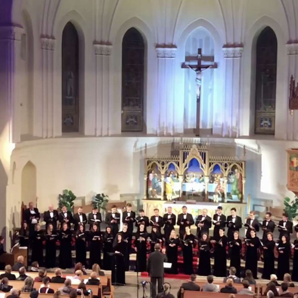 «Времена года. Метель» и «Ave Maria»: концерты коллективов МОФ в Соборе свв. Петра и Павла