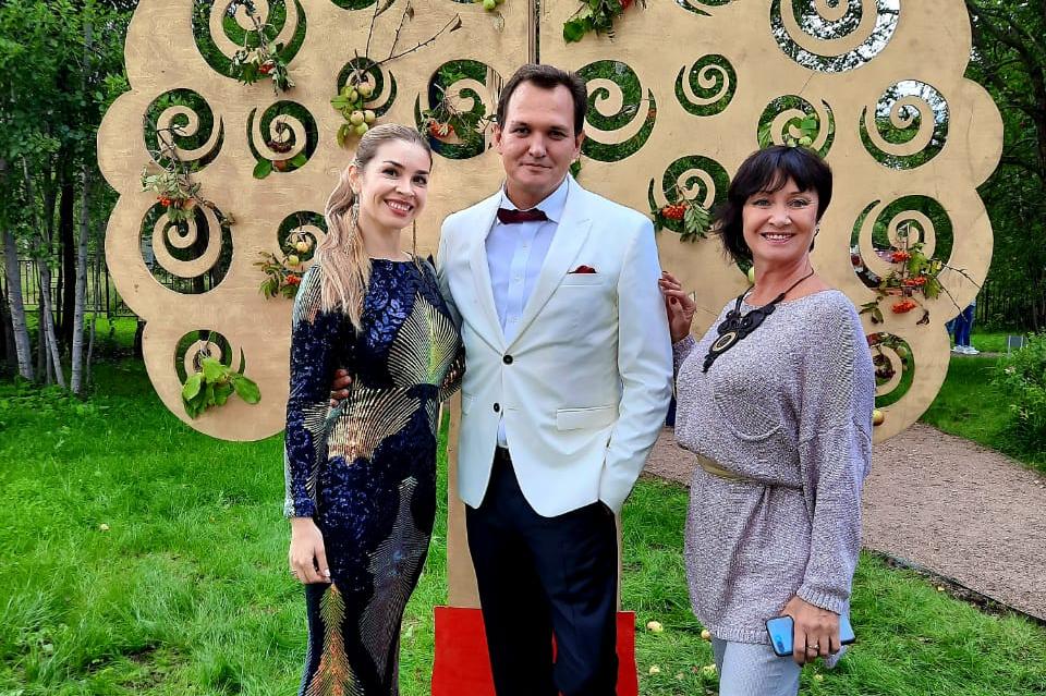 Алина Яровая и Олег Калагуров выступили на празднике «Спас в Спасе»