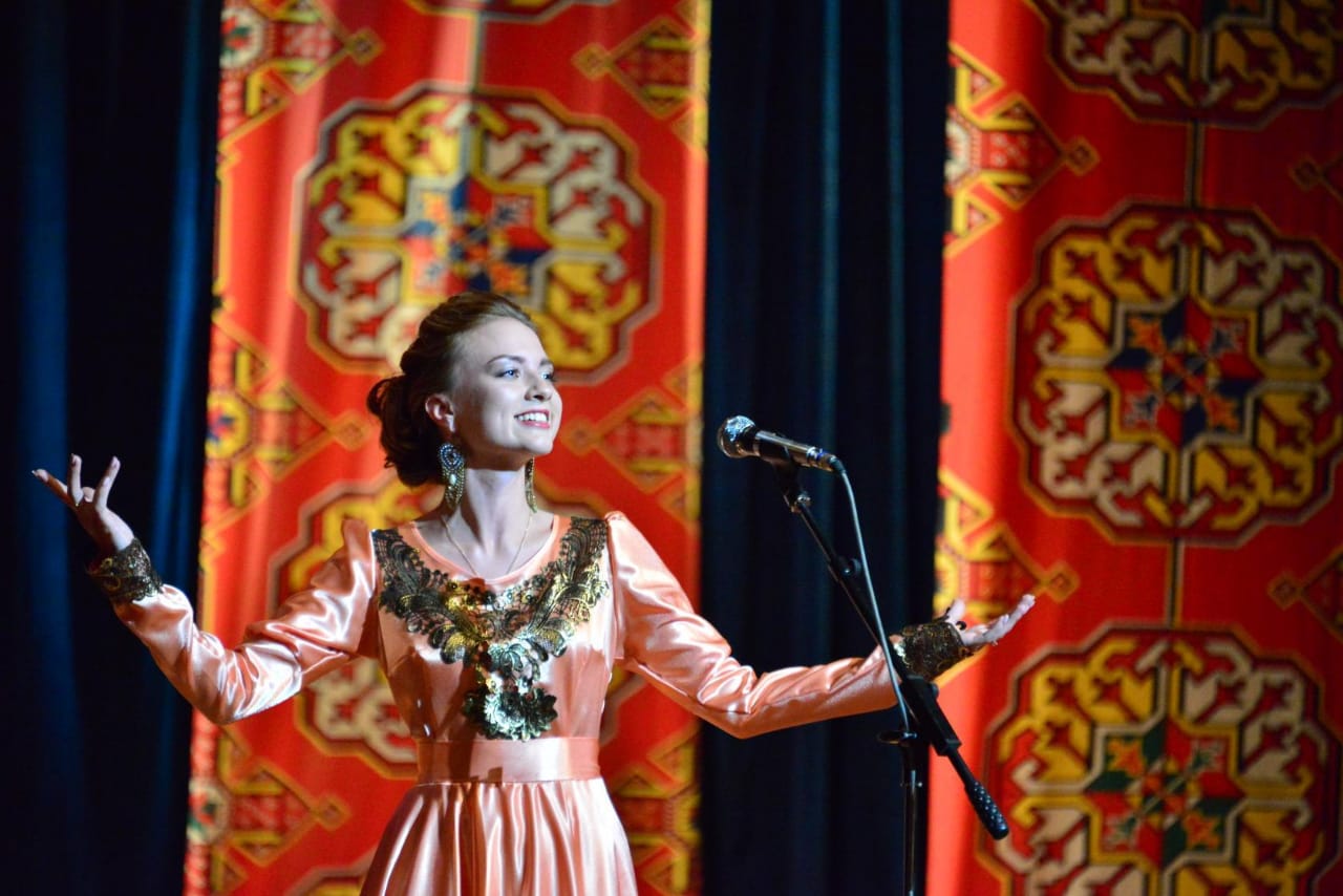 Выступление Елизаветы Антоновой на гала-концерте конкурса «МиР»