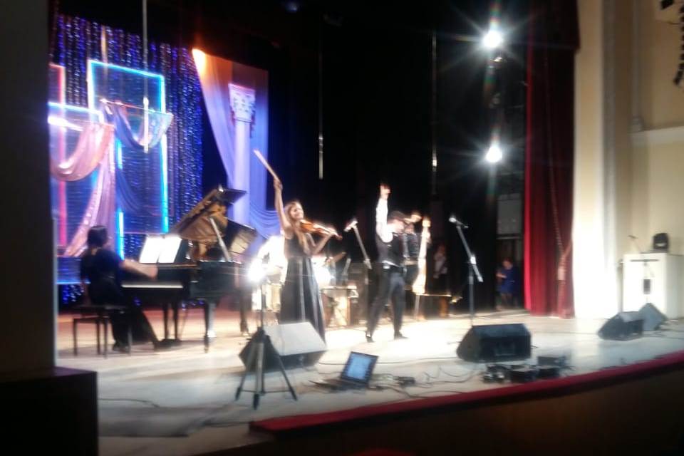 Айдар Гайнуллин и ансамбль «Эйфория» стали специальными гостями концерта «Весенняя лира»