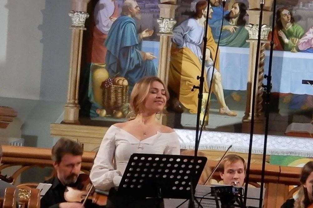 Алина Яровая, Артур Назиуллин и «Инструментальная капелла» исполнили шедевры Моцарта