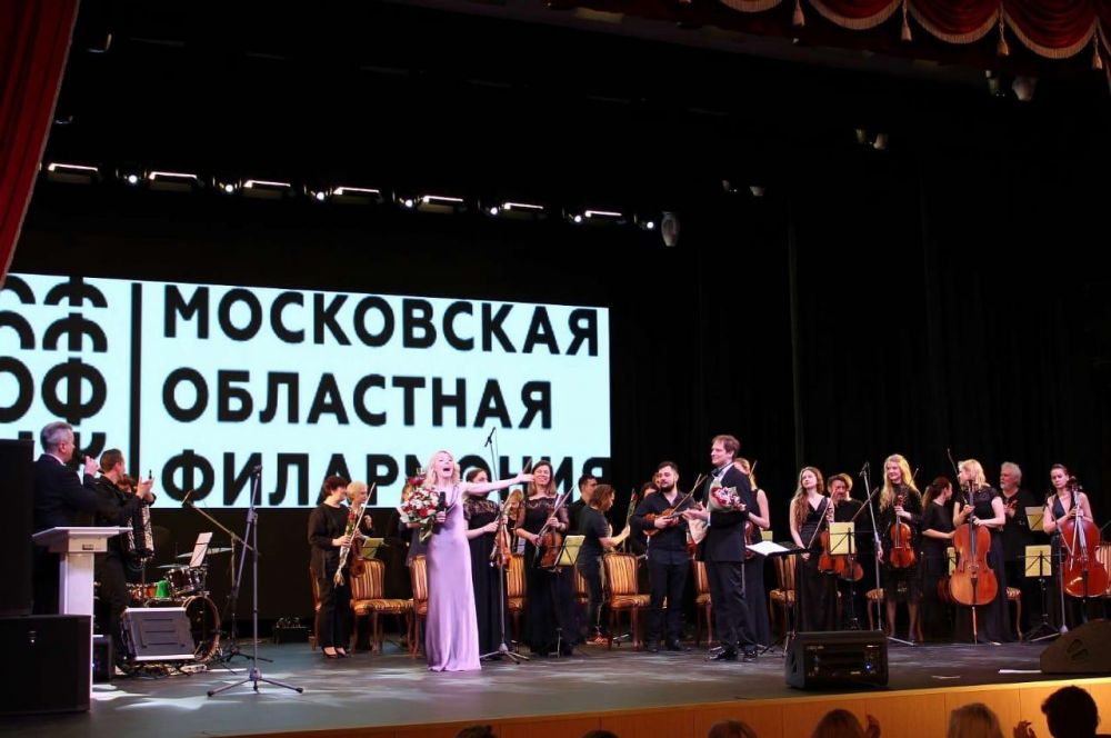 Ангелина Сергеева спела песни о любви: концерт во Власихе