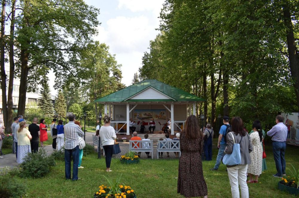 Коллективы Московской областной филармонии продолжают покорят открытые площадки Подмосковья 