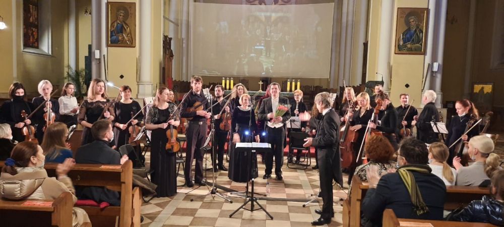 Павел Баранский и оркестр «Инструментальная капелла» выступили в Соборе на Малой Грузинской