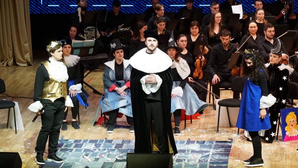 Опера доступна каждому (газета «Маяк» о премьере «Волшебной флейты» в Пушкино)