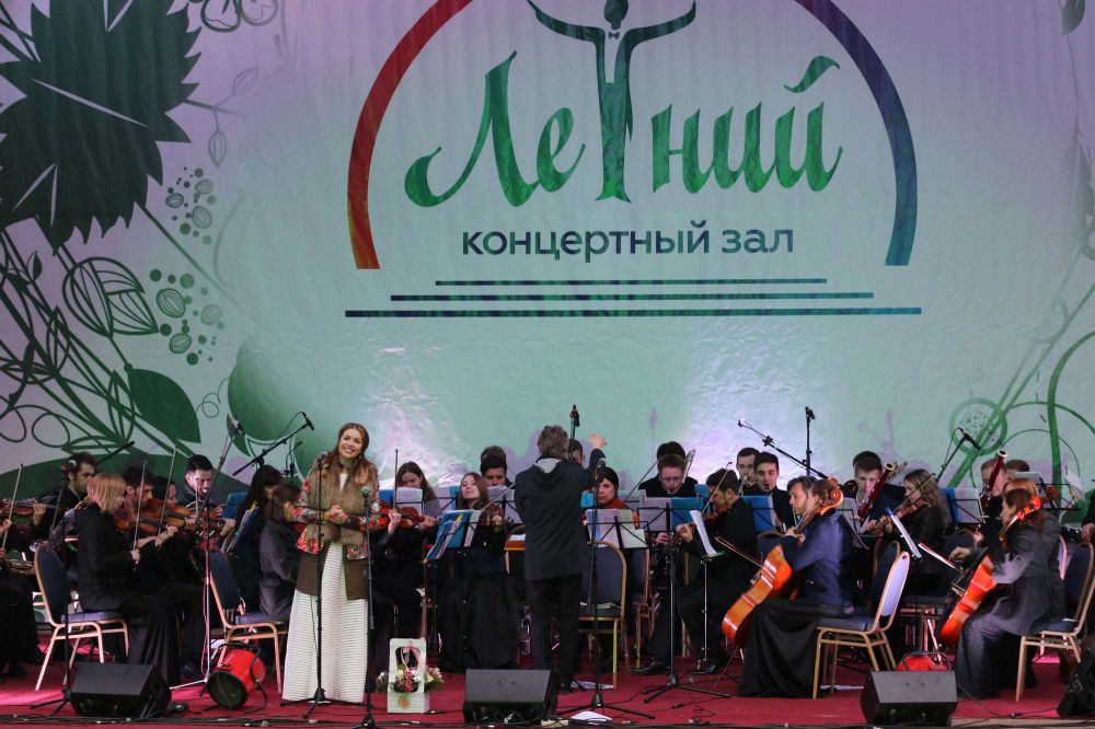В парке Жуковского выступили звезды оперной сцены в рамках проекта «Летний концертный зал» (РИАМО)