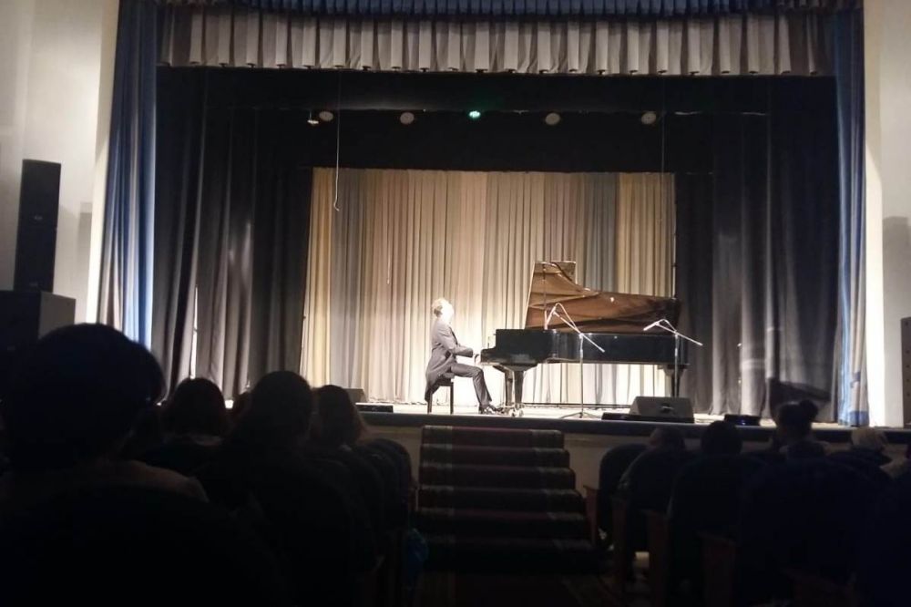 Сольный концерт Олега Калагурова в Сергиевом Посаде