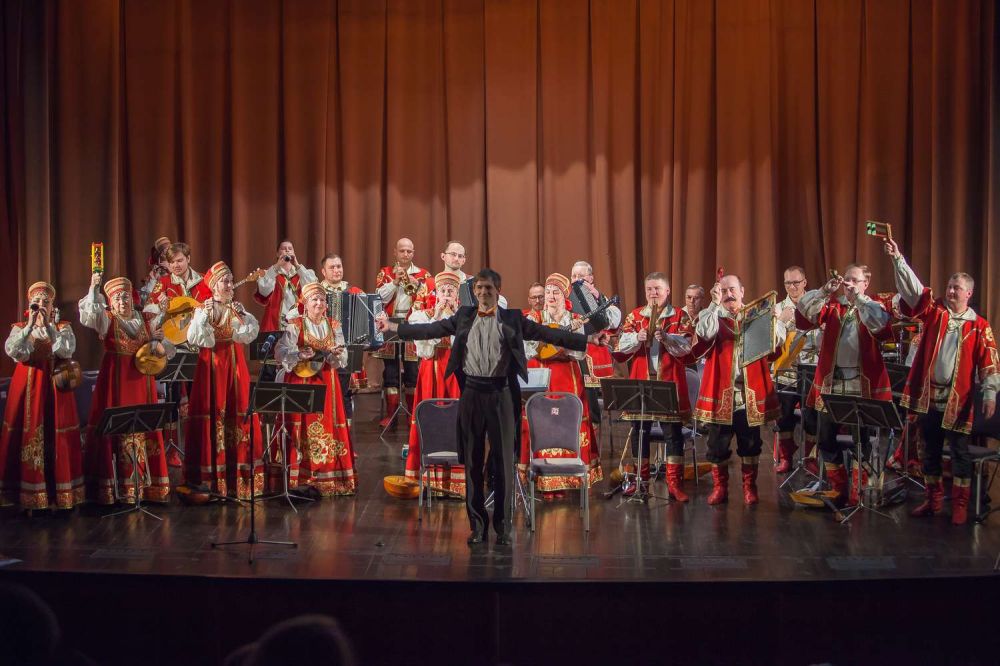Концерты оркестра «Русские узоры» ко Дню работника культуры