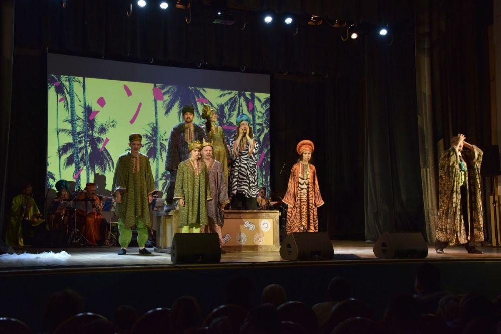 Спектакль «Ваня и крокодил» на фестивале Чайковского в Клину