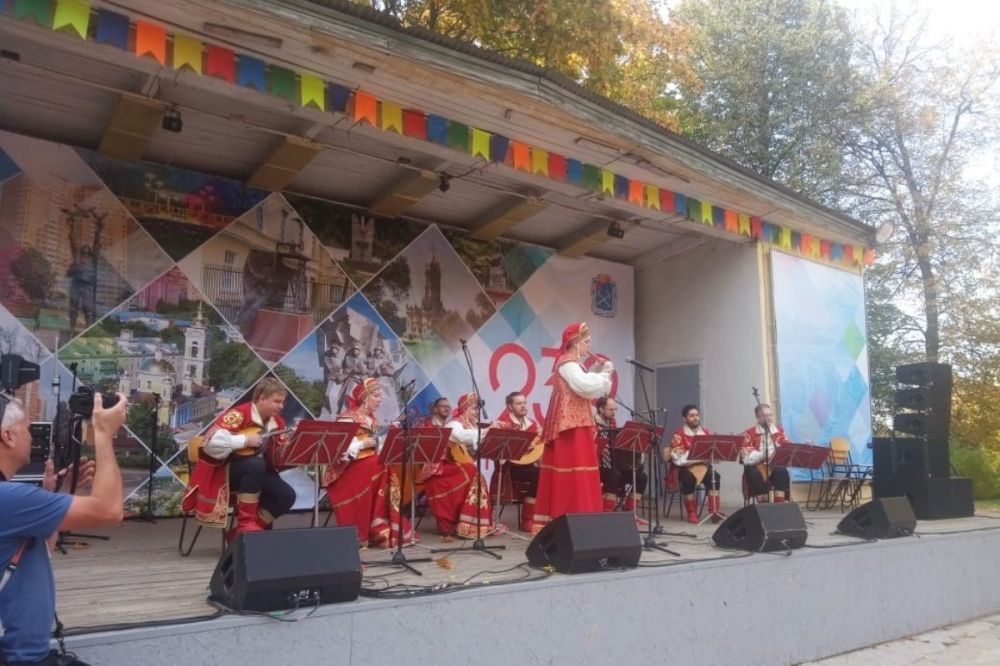 Артисты МОФ выступили на праздновании Дня города Подольска