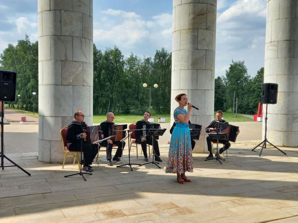 Коллективы Московской областной филармонии продолжают покорят открытые площадки Подмосковья 